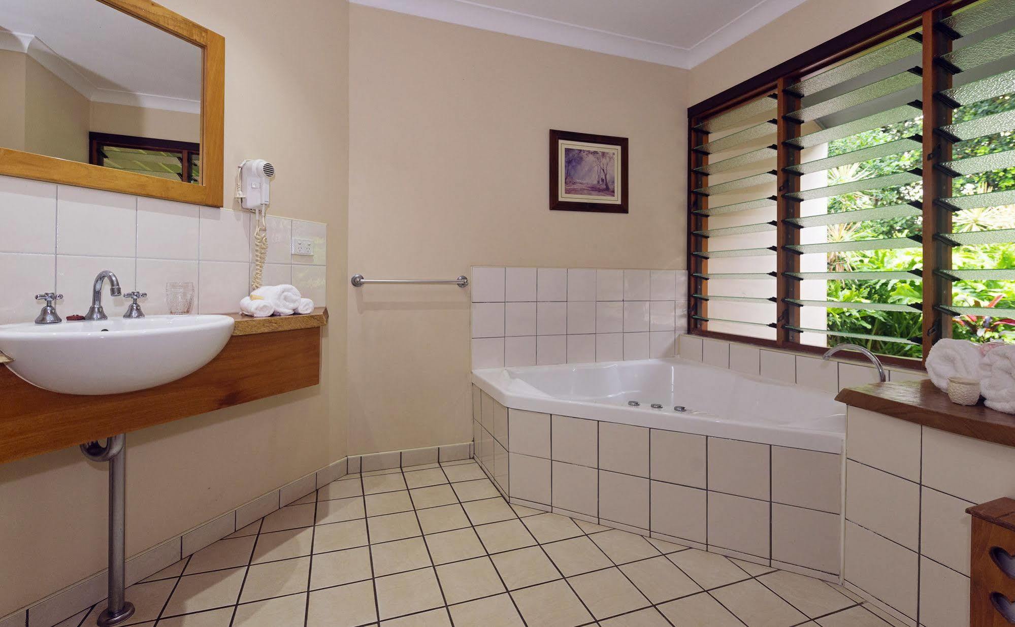 Allumbah Pocket Cottages Yungaburra Exterior foto